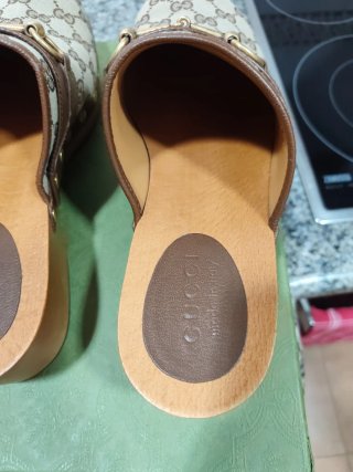 Zuecos Gucci Mujer Beige y Marrón