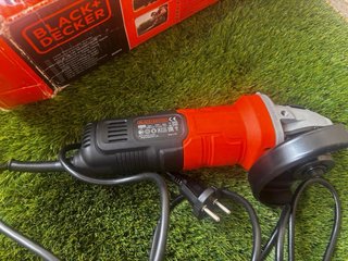 Radial Black+Decker 710W 115mm