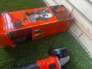 Radial Black+Decker 710W 115mm