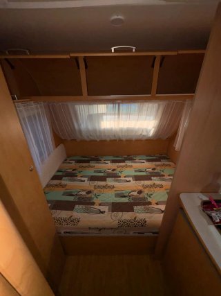 Caravana Sterckeman Starlett 370CP - 750kg 4 plaza