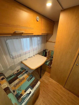 Caravana Sterckeman Starlett 370CP - 750kg 4 plaza