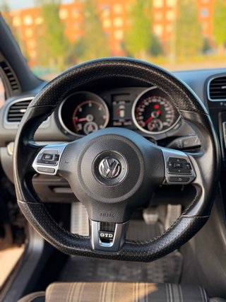 Volkswagen Golf 2011