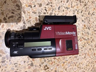 Videocámara JVC GR-AX5
