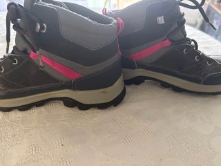 Botas de montaña Decathlon Talla 35