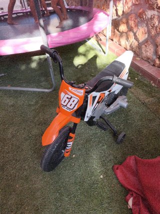 Moto Eléctrica Infantil 68