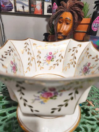 Jarrón porcelana retro con oro