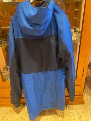 Abrigo Columbia Hombre Azul y Negro.