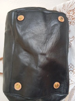 Bolso Massimo Dutti piel azul y negro
