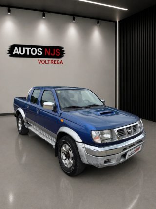 Nissan Navara 2000