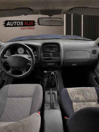 Nissan Navara 2000