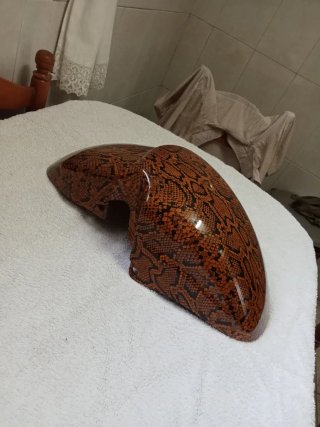 Guardabarro(serpiente piton) vinilo MOTO