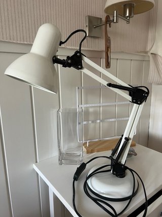 Flexo de escritorio blanco