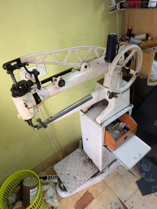 Máquina de Coser Profesional