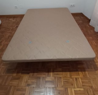 Base tapizada 135x190 cm