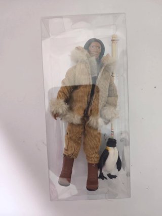 Figura Madelman Esquimal con Pingüino