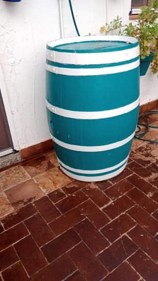 Barril decorativo mesa o jardín