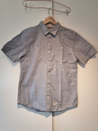 Camisa Vans de manga corta (Como nueva)