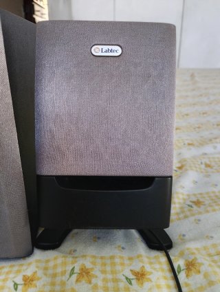 Altavoces Labtec 2.1 Negro/Gris