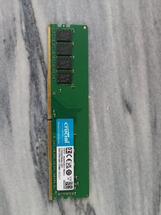 Crucial 4GB DDR4 2400MHz RAM