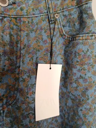 Jeans Zara ZW Collection barrel flores