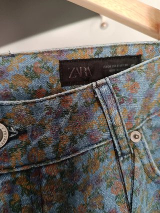 Jeans Zara ZW Collection barrel flores