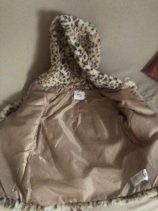 Chaqueta niña leopardo peluche