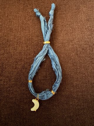 Pulseras seda reciclada abalorios