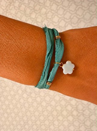 Pulseras seda reciclada abalorios