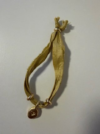 Pulseras seda reciclada abalorios
