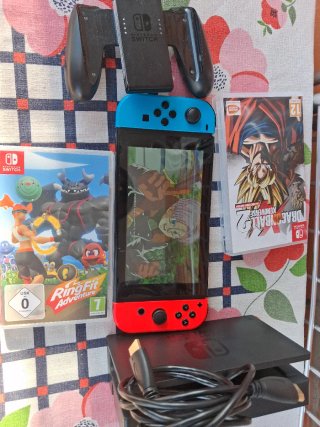 Nintendo Switch Azul y Rojo.CON 2 JUEGOS Y ACCESOR