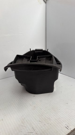 Cofre interior negro para Kymco, Dink 250. Ref. 8126A-KFA9-96N1