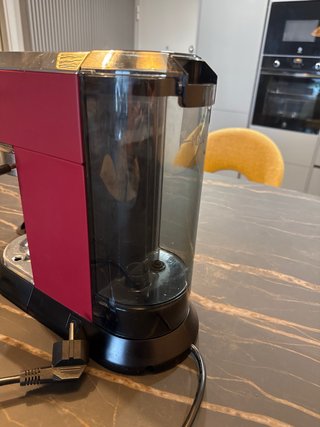 Cafetera Delonghi Dedica Roja