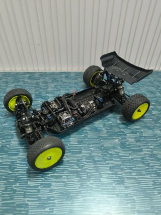Xray XB4 2024 RC Coche