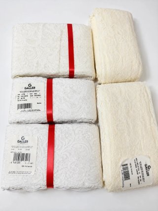 Lote 5 piezas puntillas blancas y crema