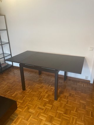 Mesa extensible negra Ikea BJURSTA