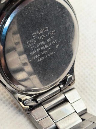 Reloj Casio Quartz Multicolor