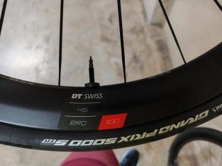 Ruedas DT Swiss ERC 1100 Carbono