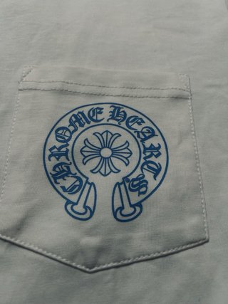 T-shirt  bianca e azzurra taglia s che fitta m