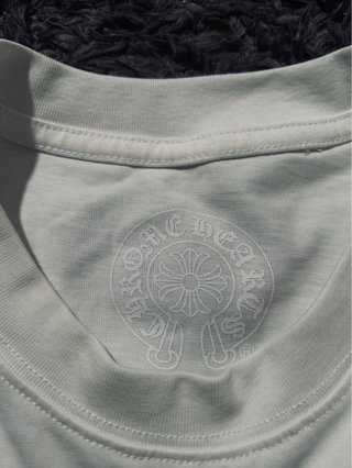 T-shirt  bianca e azzurra taglia s che fitta m