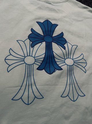 T-shirt  bianca e azzurra taglia s che fitta m