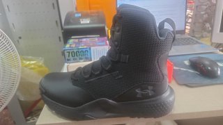 Bota Táctica Under Armour Valsetz Negra