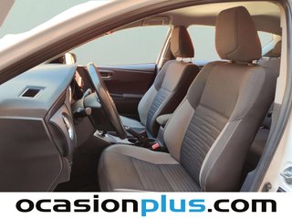 Toyota Auris 140H Hybrid Active 100 kW (136 CV)