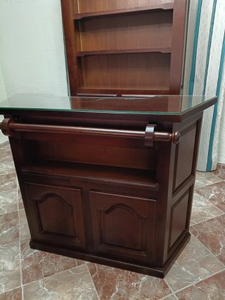 Conjunto Barra Bar, Estantería y Taburetes