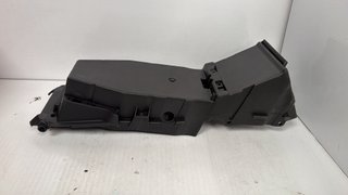 Cofre bajo asiento para Aprilia, Pegaso 650. REF. AP852356