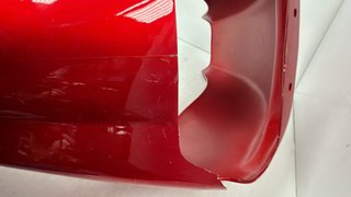 Guardabarros delantero. M.Red tiene pequeños desperfectos para Aprilia, Scarabeo 500. REF. AP8126764