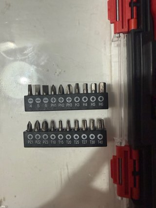 Set herramientas Kreator 28 piezas – KRT951014