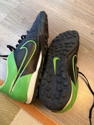 Botas de fútbol Nike Talla 43