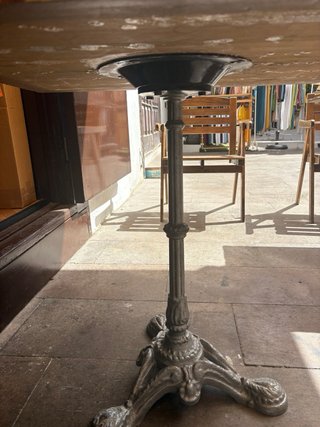 Mesas y sillas de restaurante