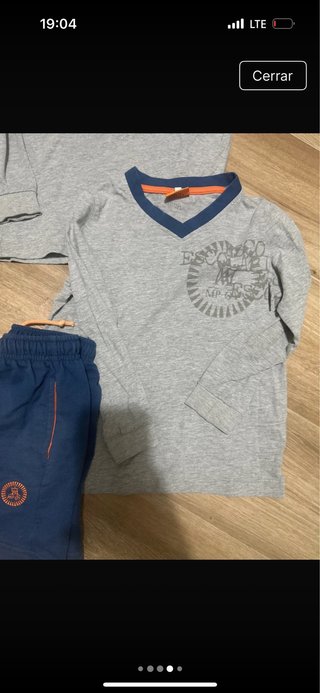 Uniforme escolar 2 camisetas y pantalón corto