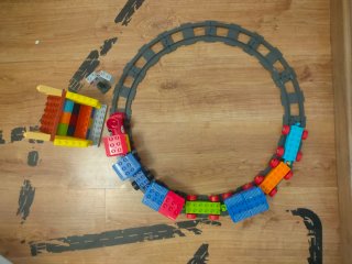 Duplo Casa de Peppa Pig, Police Van, Tren, y mas.
